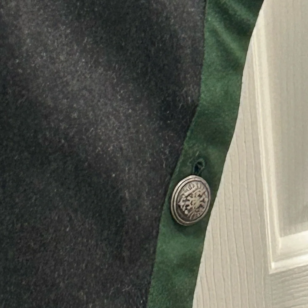 H. Moser Salzburg Maxi Black Trachten Cape with Loden Green Trim SZ 38 - Picture 7 of 16